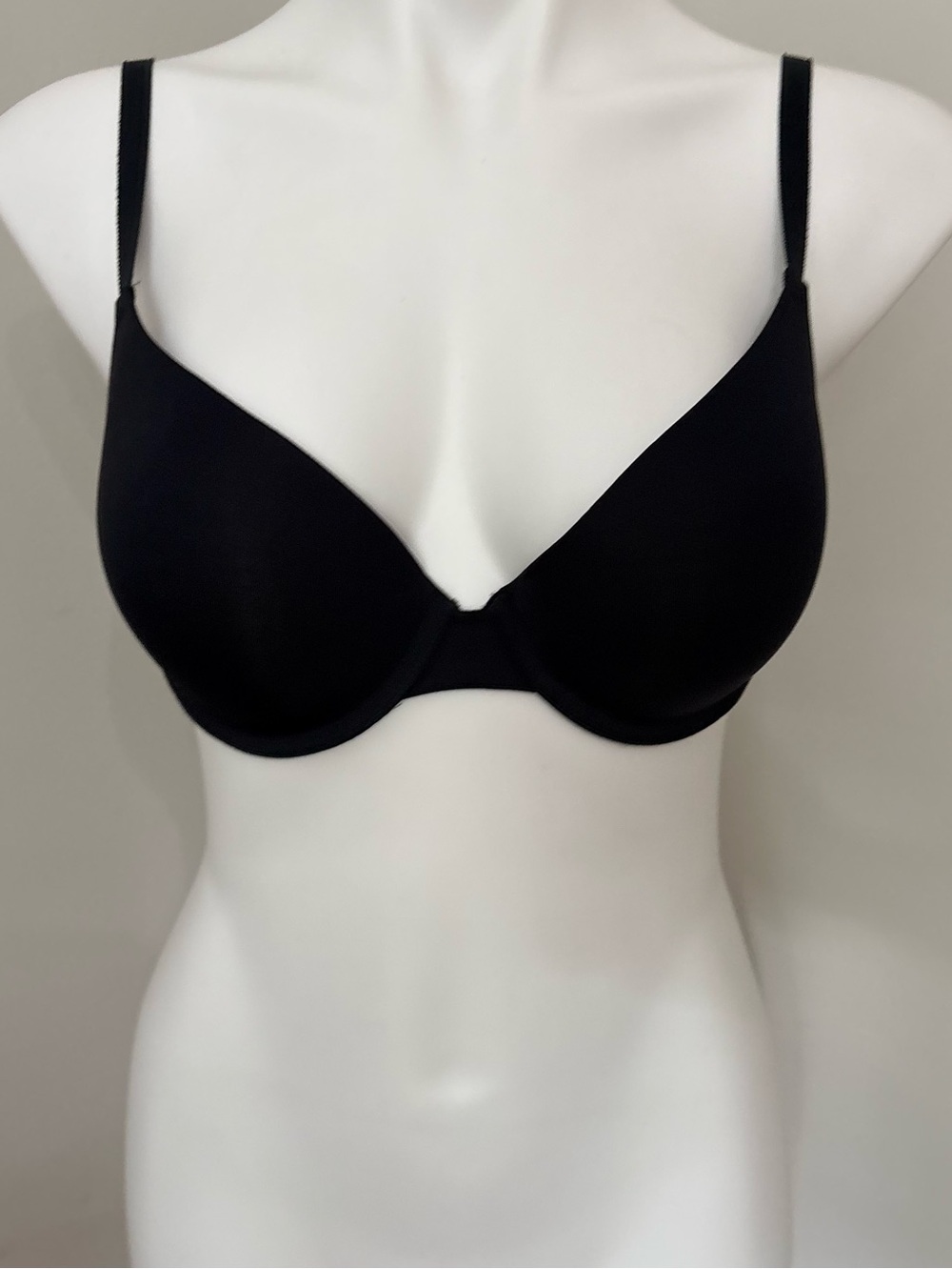 PINK Victoria’s Secret Wear Everywhere Push-Up Bra Black 36C EUC